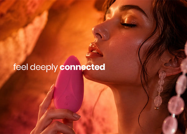 Ergonomic Palm Vibrator – 10 Modes & Advanced Heating Function